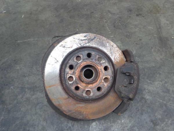 MOYEU AVANT DROIT VW / AUDI / SKODA / SEAT - Vue 1